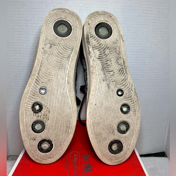 Beautiful Coach Pita Black Denim logo and Suede size 9. - Picture 10 of 10